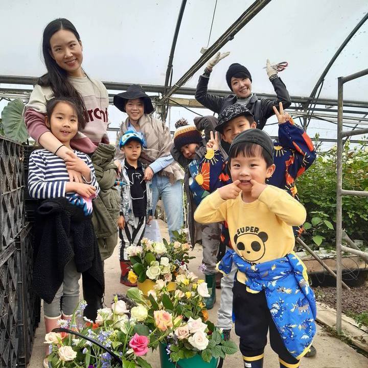 Family time at U-Pick Kumeu