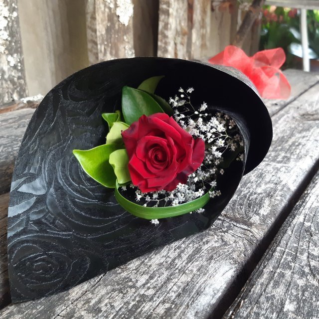 Single Red Rose Bouquet