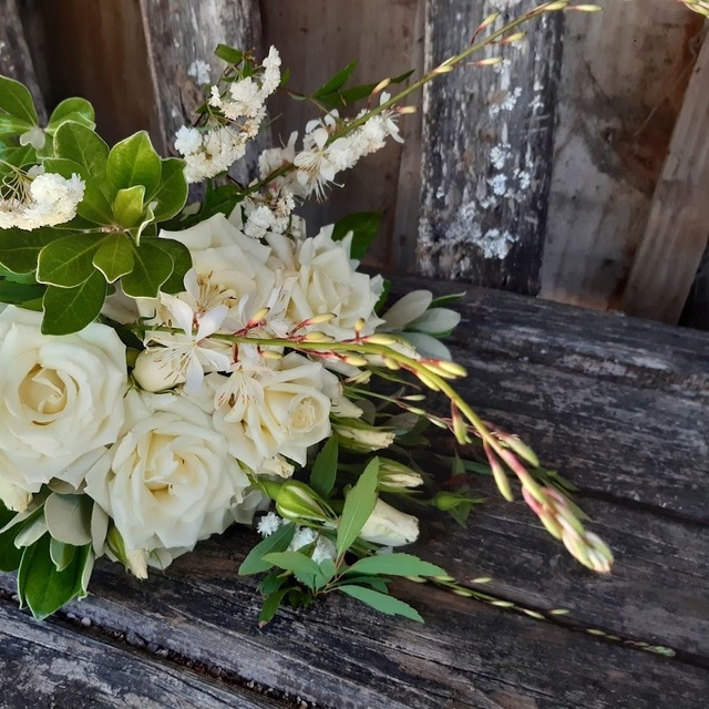 D-I-Y Wedding Flower Box